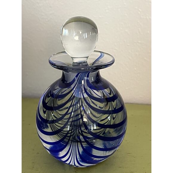 MMA art glass Blue swirl perfume bottle Paperweight 4.5”x 3” Marigold Glass - Picture 3 of 9